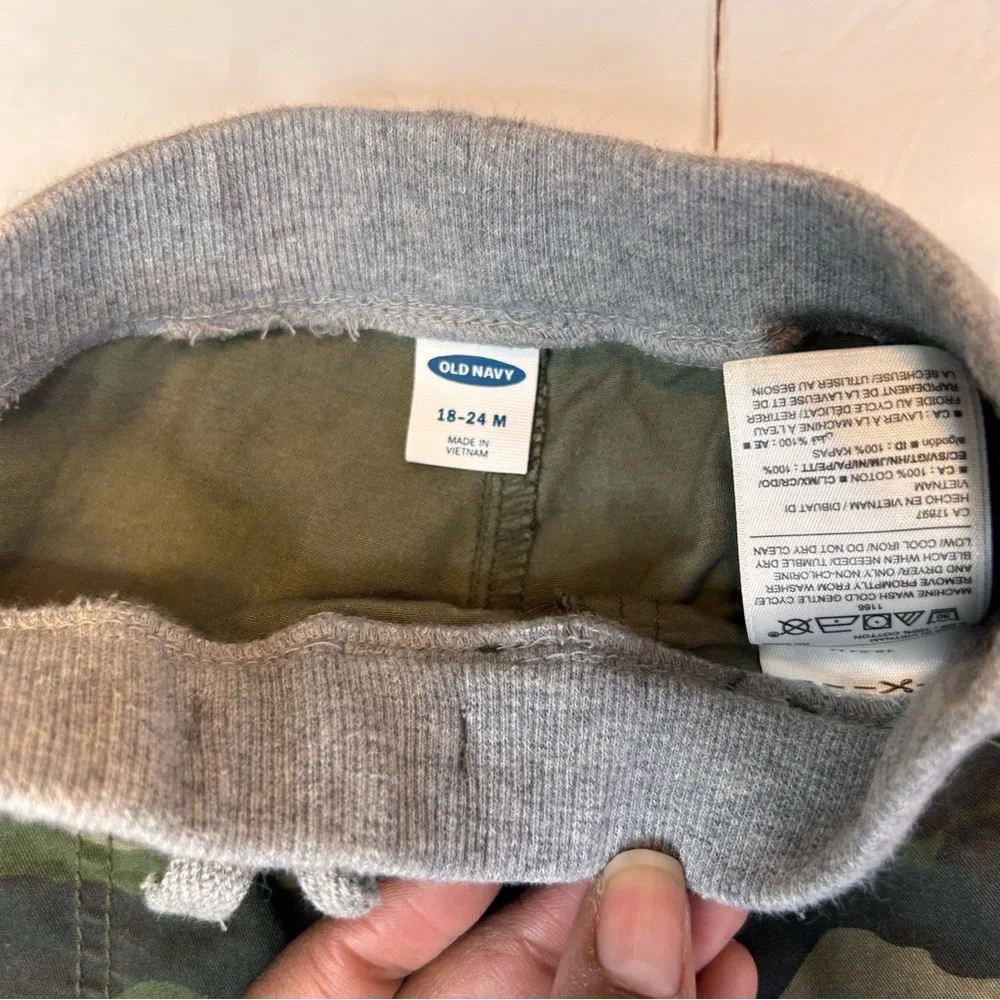 Old Navy Green Camouflage& Blue Van Heusen Kids Joggers pants size 12 /18-24M